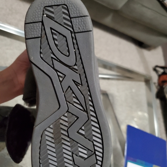 Women's winter boots - Picture 2 of 3